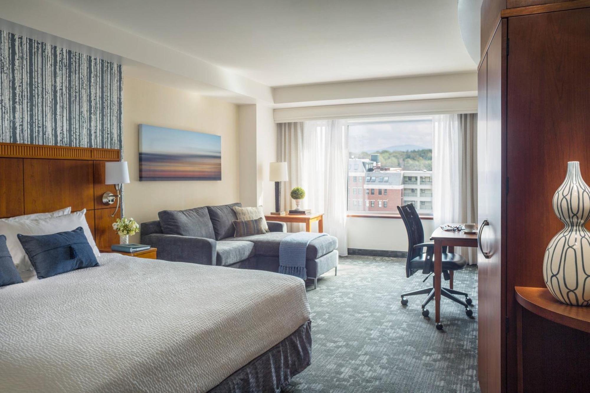Courtyard Burlington Harbor Hotel Exterior foto